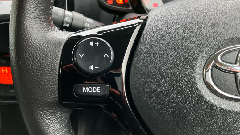 Toyota Aygo 1.0 VVT-i X-Press 5dr Petrol Hatchback